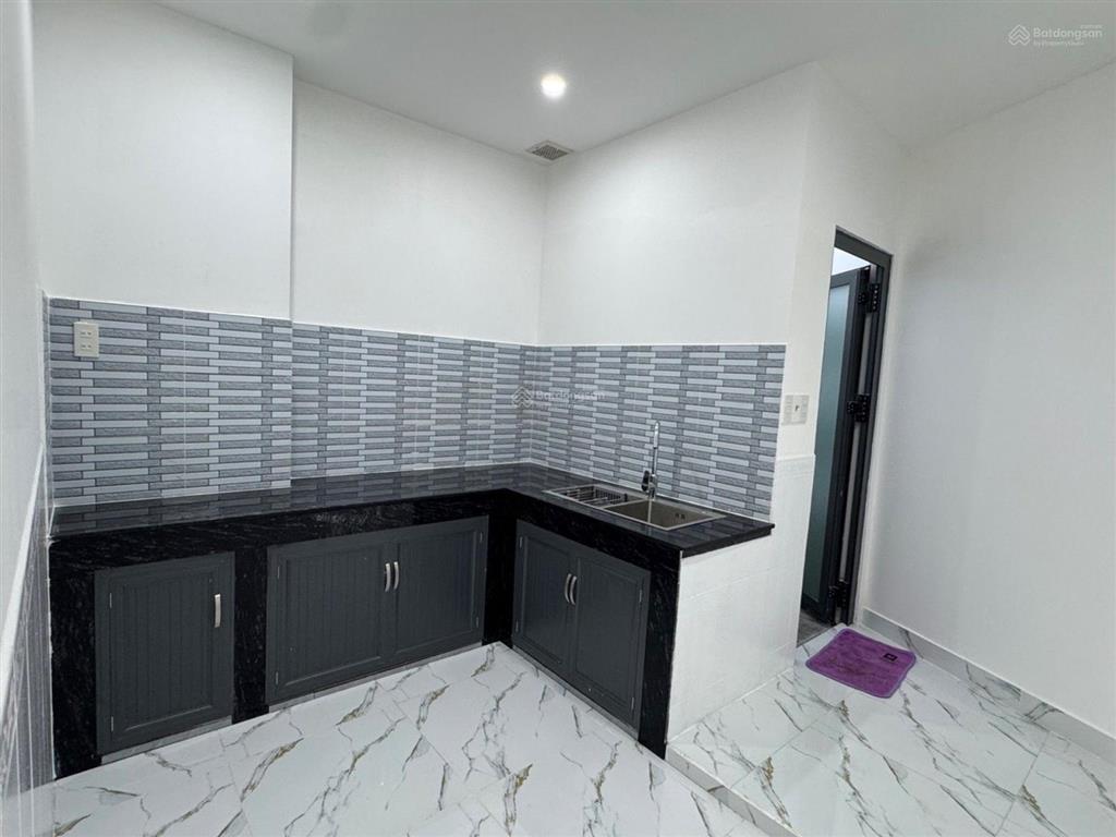 Cư xá phú lâm a quận 6 3 tầng btct có sân đỗ xe hơi chỉ 6,5 t.y
diện tích 4,5 x 17m