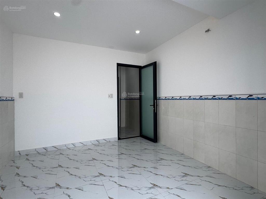 Cư xá phú lâm a quận 6 3 tầng btct có sân đỗ xe hơi chỉ 6,5 t.y
diện tích 4,5 x 17m