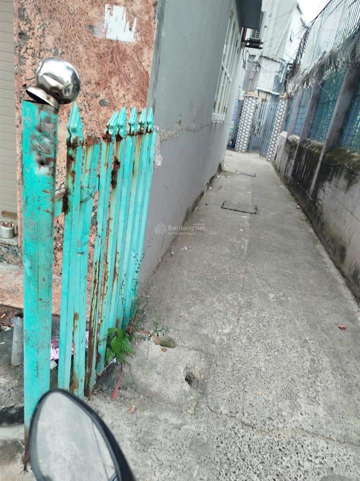 Bán nhà riêng tại xã long cách biển 1km, lô góc 4 mặt tiền diện tích 66,6m2 full thổ cư.