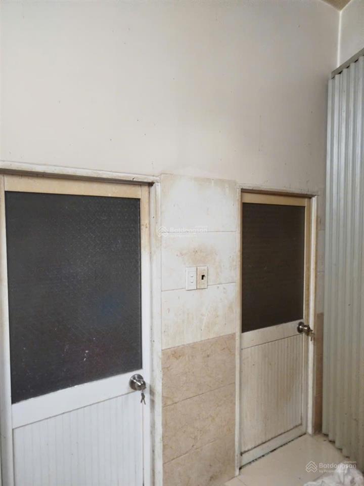 Bán nhà riêng tại xã long cách biển 1km, lô góc 4 mặt tiền diện tích 66,6m2 full thổ cư.