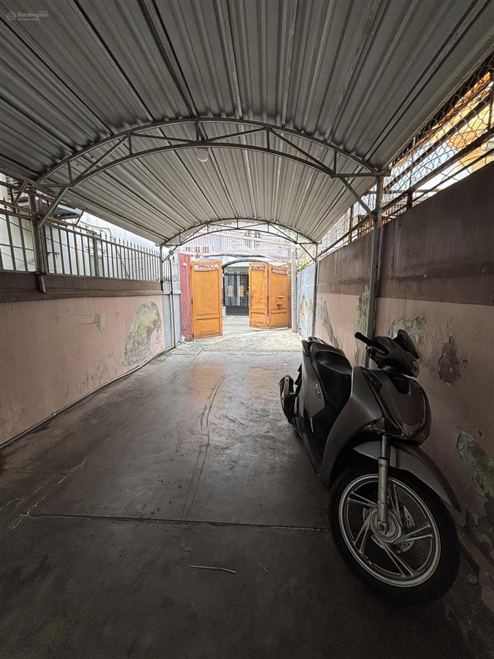 Bán nhà phan đăng lưu. phường 3. quận phú nhuận. 4 x 11m. 2 lầu nhà mới. giá 8.2 tỷ phí mg 1%