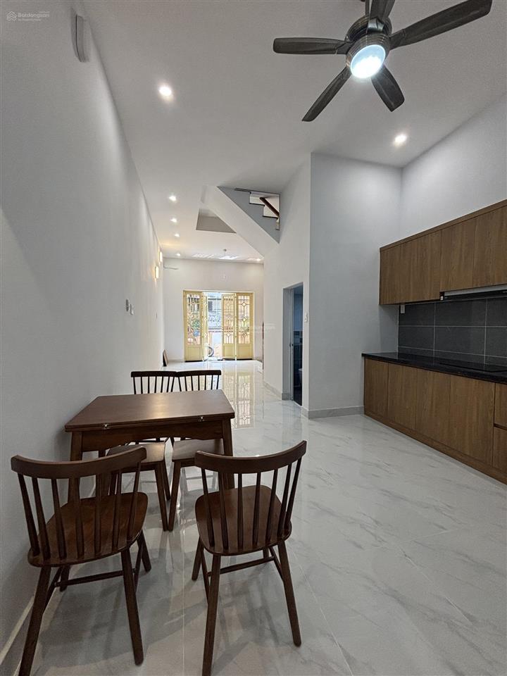 Bán nhà phan đăng lưu. phường 3. quận phú nhuận. 4 x 11m. 2 lầu nhà mới. giá 8.2 tỷ phí mg 1%