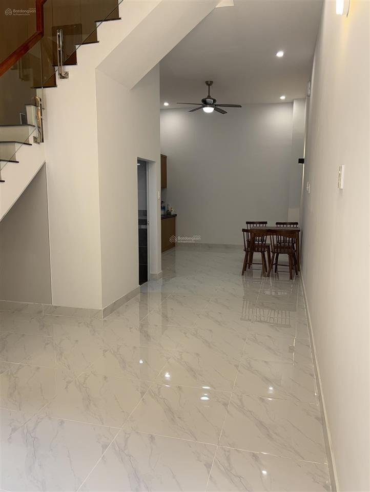 Bán nhà phan đăng lưu. phường 3. quận phú nhuận. 4 x 11m. 2 lầu nhà mới. giá 8.2 tỷ phí mg 1%