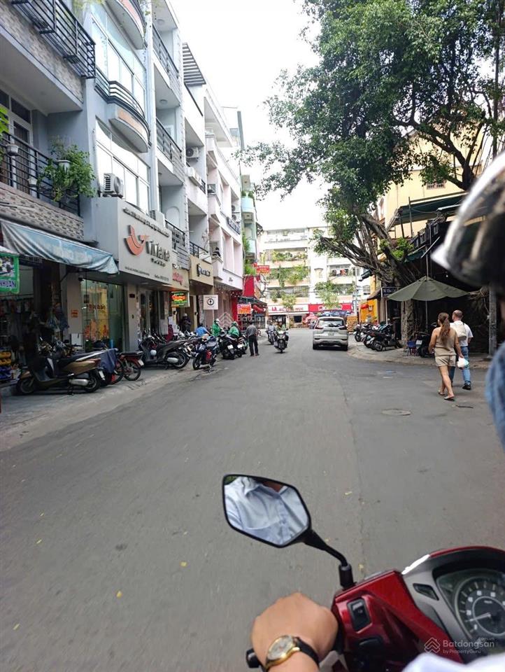 Bán nhà mặt tiền cù lao. phường 2.quận phú nhuận. 4 x 15m. 1 trệt 5lầu. sân thượng. giá 18.5 tỷ tl
