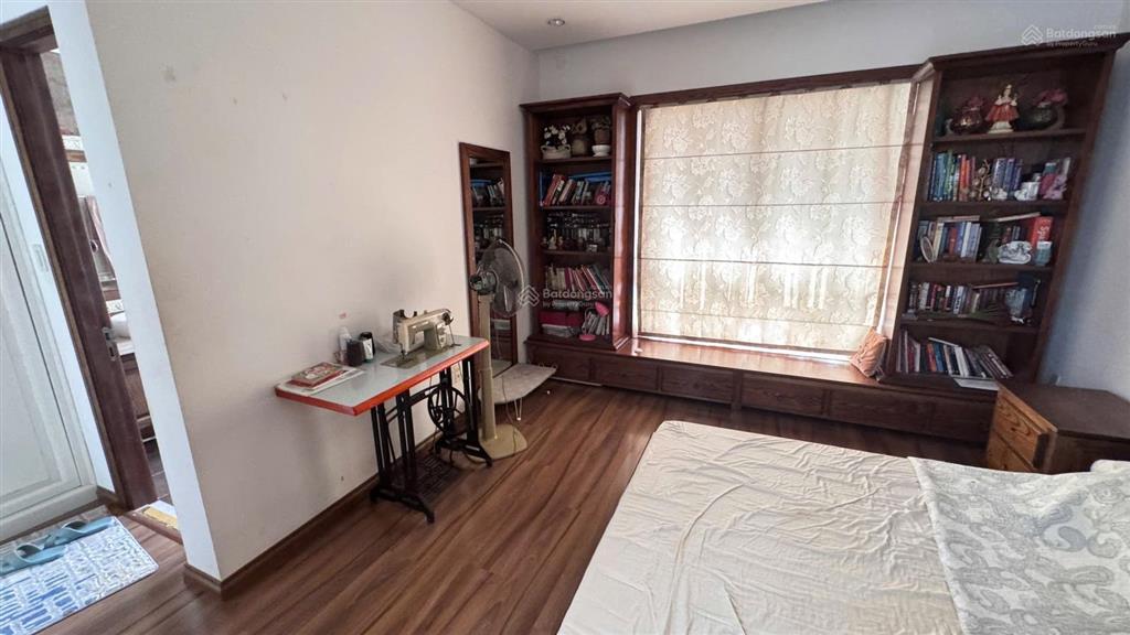 Biệt thự cửu long. phường 2. quận tân bình. dt  6.5 x 16m. 1 trệt 3 lầu. giá 21 tỷ tl