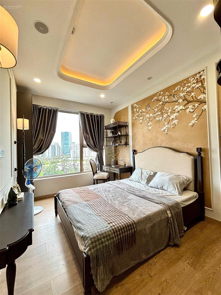 Hot bán căn hộ midtown the peak  m8 phú mỹ hưng 03 pn