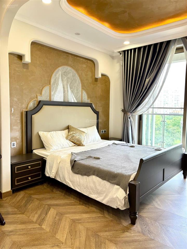 Hot bán căn hộ midtown the peak  m8 phú mỹ hưng 03 pn