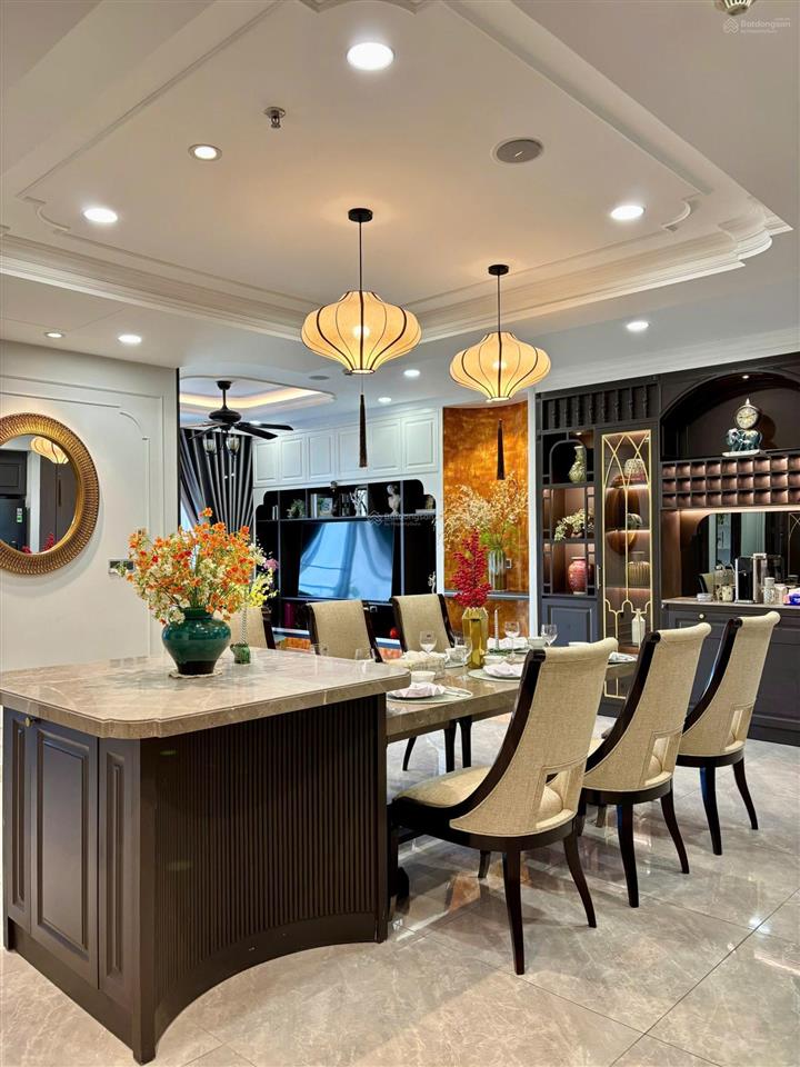 Hot bán căn hộ midtown the peak  m8 phú mỹ hưng 03 pn