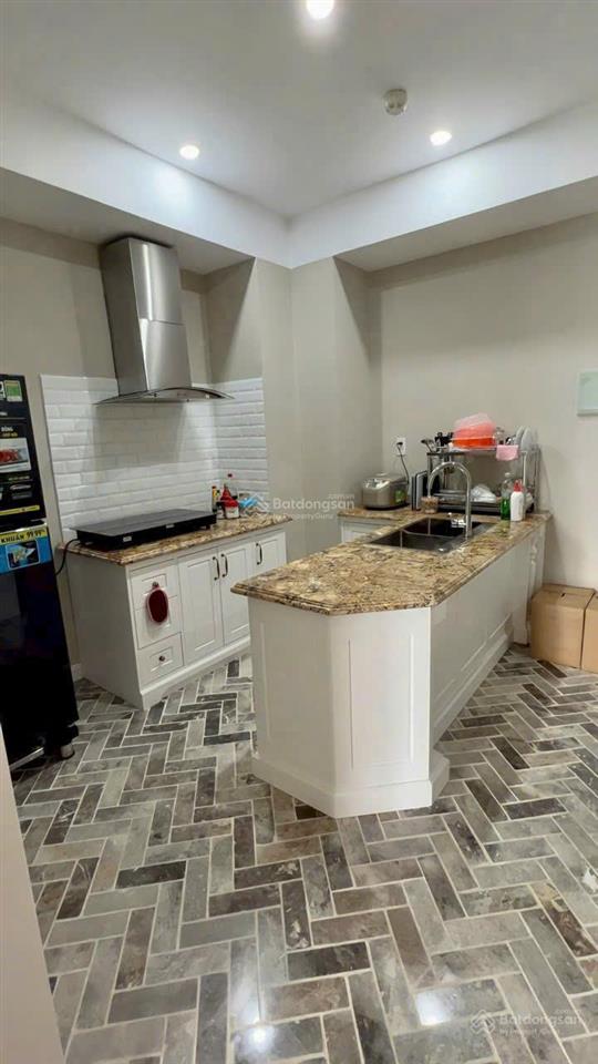 Bán căn hộ 2pn 2wc 71m2 saigon south full nt giá 6 tỷ, bao thuế phí sang tên
