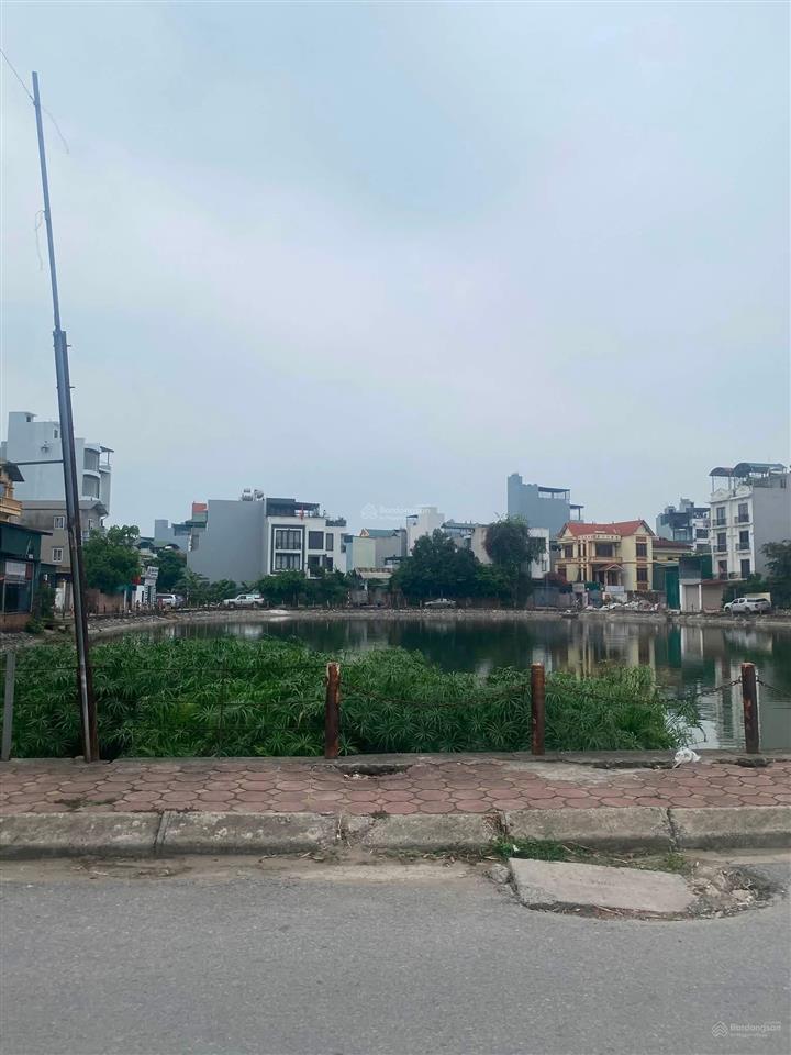 Không phải nơi để ở  nhà là nơi để về  6 tỷ hơn  view hồ  ô tô tránh trước nhà  gia lâm