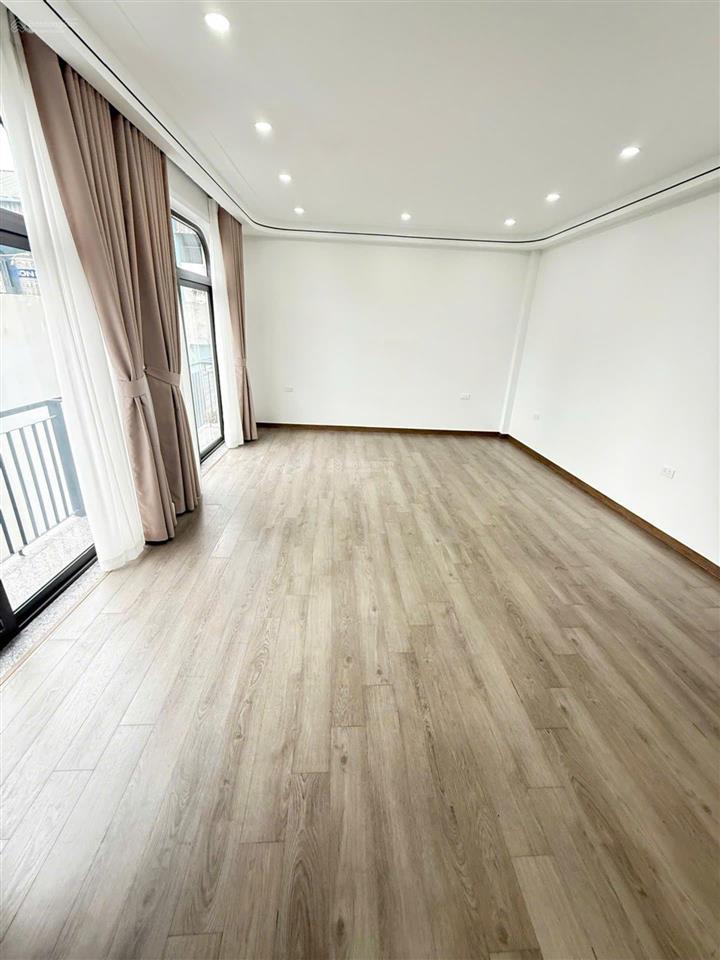 Gia lâm  cô nga cần tiền kinh doanh bán gấp căn nhà tự xây tâm huyết