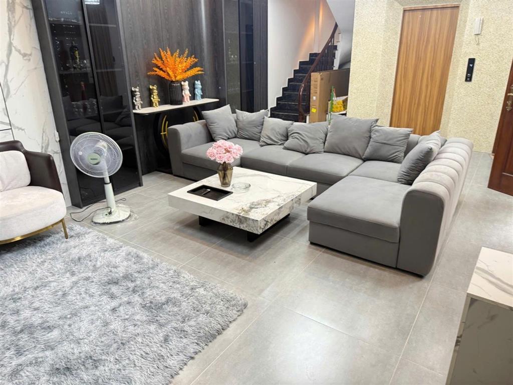 Gia lâm  cô nga cần tiền kinh doanh bán gấp căn nhà tự xây tâm huyết