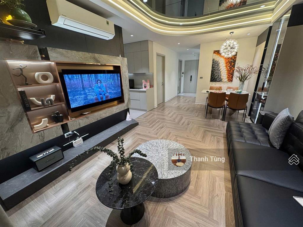 Bán biệt thự tây nam linh đàm dt 220m2 xây 3,5 tầng nội thất sang trọng giá 7x tỷ