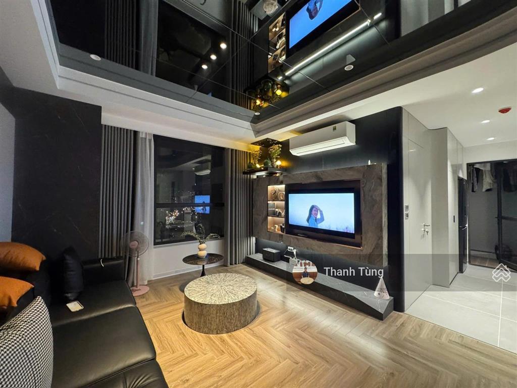 Bán biệt thự tây nam linh đàm dt 220m2 xây 3,5 tầng nội thất sang trọng giá 7x tỷ