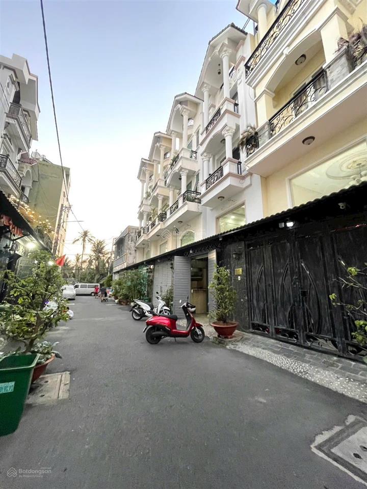 Bán nhà 3 lầu hẻm 6m gần gigamall  bình thạnh