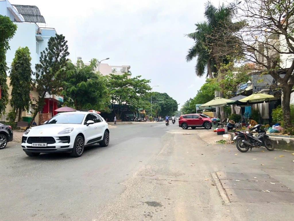 Bán đất mặt tiền kinh doanh đối diện gigamall