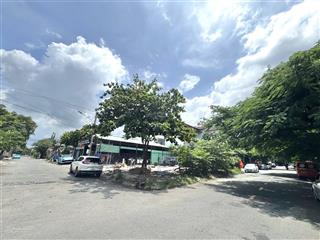 Bán lô góc 2 mặt tiền kinh doanh đường số 10 view sông sài gòn