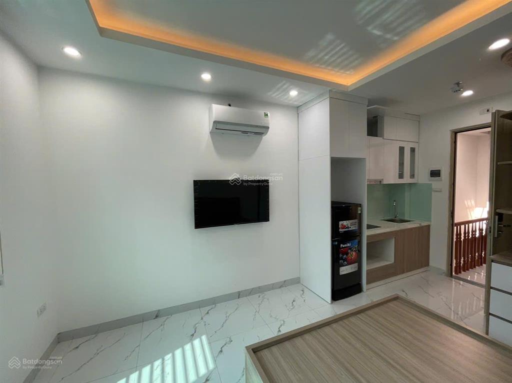 Bán nhà 50m xây mới 5 tầng, thang máy tại lạc long quân gần hồ tây. giá 11.9 tỷ