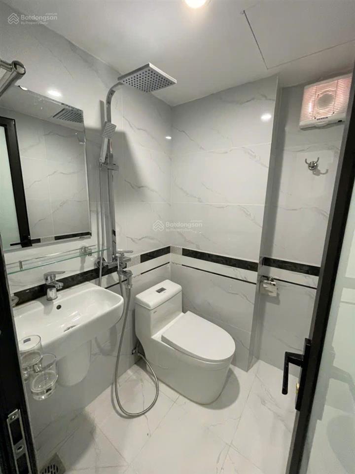 Bán tòa căn hộ cho thuê ngõ 445 lạc long quân  gần hồ tây  dòng tiền 31tr/tháng  giá 11.5 tỷ