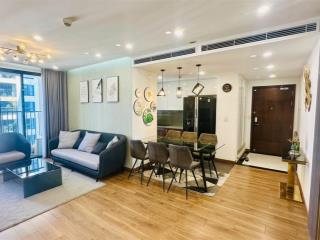 Bán căn hộ 83m2  2pn tại chung cư cao cấp 6th element  full nội thất, giá tốt 9.3 tỷ