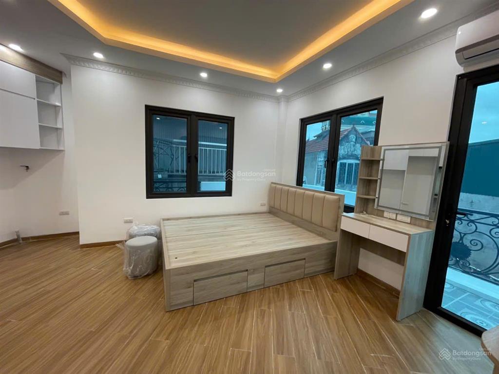 Bán nhà riêng tại lạc long quân, 25 tỷ, 70m2, 7 tầng thang máy, 11pn, 11wc, giá ưu đãi