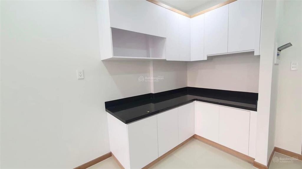 Bán bcons miền đông  liền kề metro số 1 và làng đại học  căn 2pn chỉ 2 tỷ300tr  sẵn hd thuê 7tr