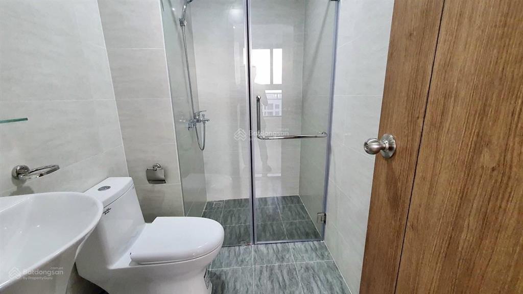 Bán bcons miền đông  liền kề metro số 1 và làng đại học  căn 2pn chỉ 2 tỷ300tr  sẵn hd thuê 7tr