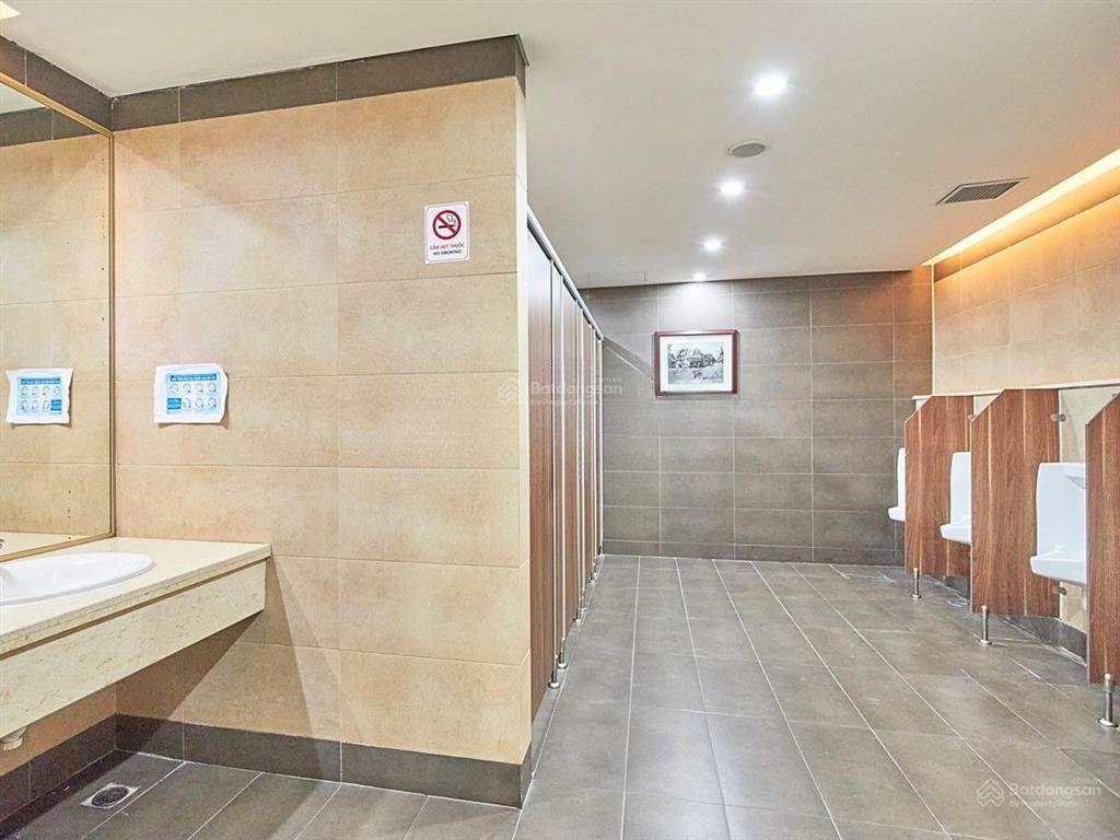 Bql toà nhà cho thuê văn phòng pvi tower phạm văn bạch, cầu giấy, dt 1750m2 có cắt, 420.000 đ/m2/th