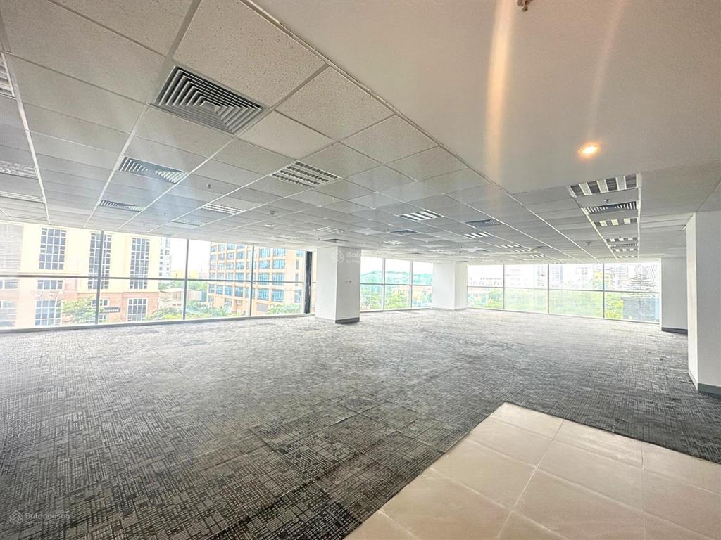 Bql toà nhà cho thuê văn phòng pvi tower phạm văn bạch, cầu giấy, dt 1750m2 có cắt, 420.000 đ/m2/th