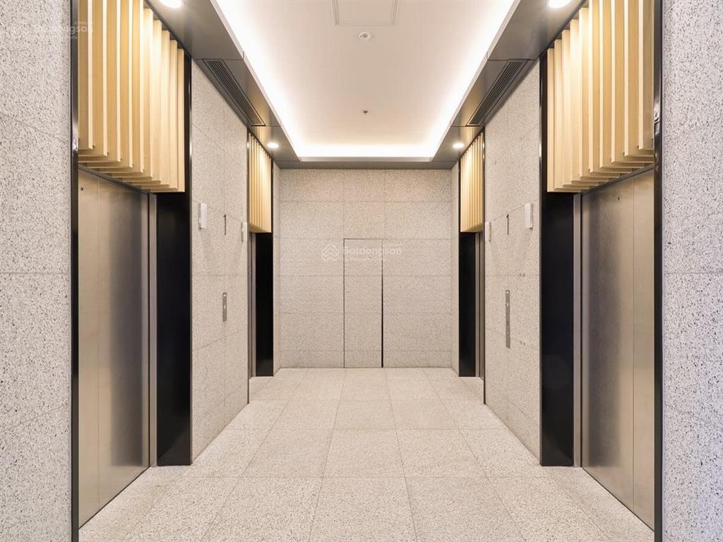 Bql cho thuê văn phòng taisei square hanoi khuất duy tiến, dt 1246m2 có chia lẻ, giá chỉ 525k/m2