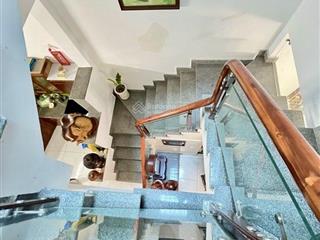 Cạnh emart 50m2 3 tầng xe hơi vào nhà 6,x tỷ tl