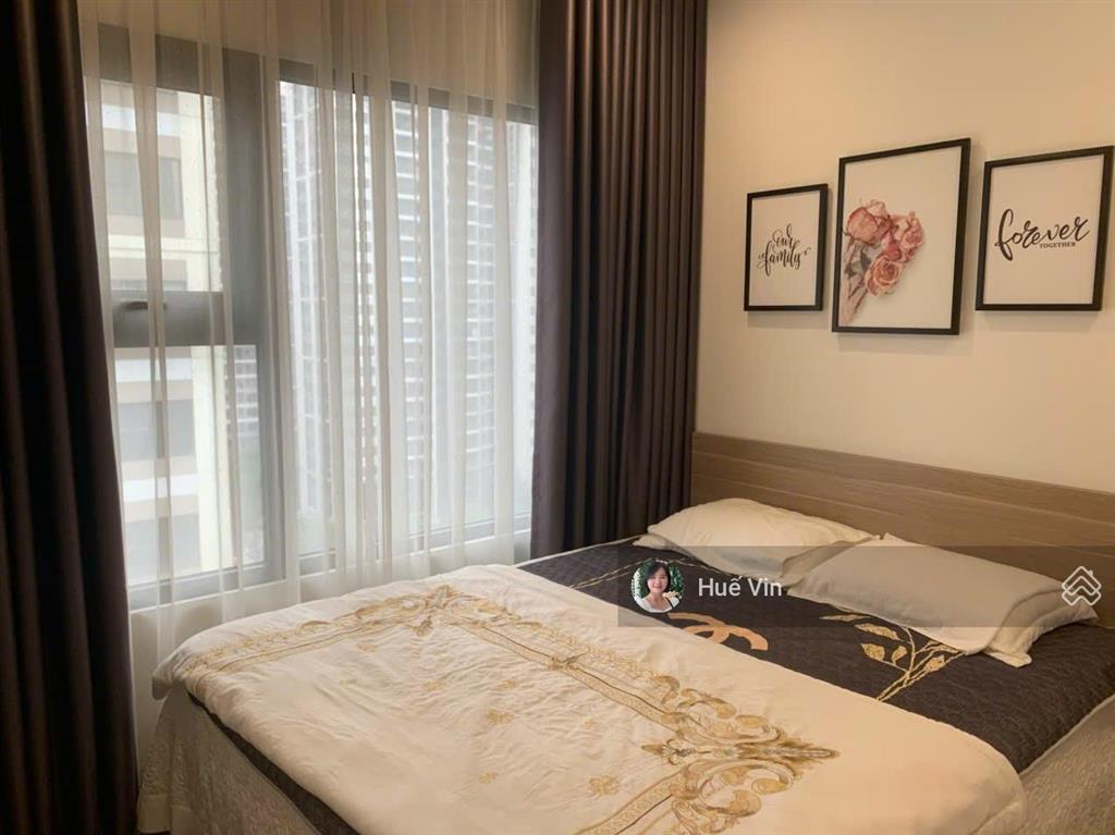 Không ở, cho thuê căn 2pn+1  2wc góc 63m2 tòa s1.02 nội thất đẹp, chỉn chu.  0907 351 ***.