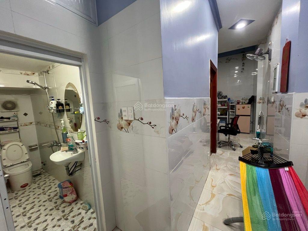 Sát vách quận 4  1 bước ra mặt tiền  xe hơi 16 chỗ quay đầu  ngang đẹp 5m  chỉ 9.2tỷ