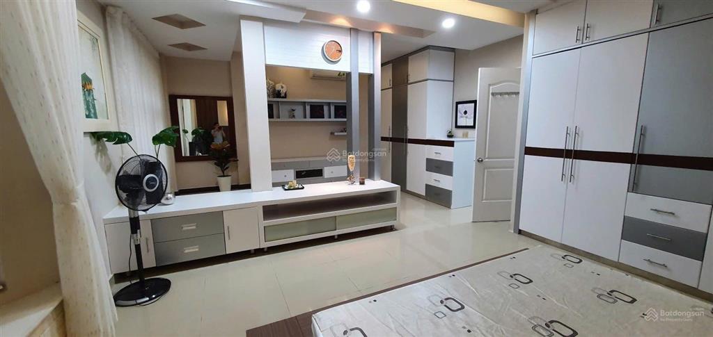 Sang hợp đồng cọc 2th thuê biệt thự mỹ giang  7x18m  3ngủ
