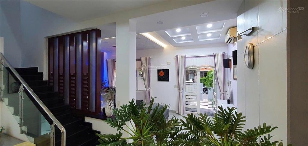 Sang hợp đồng cọc 2th thuê biệt thự mỹ giang  7x18m  3ngủ