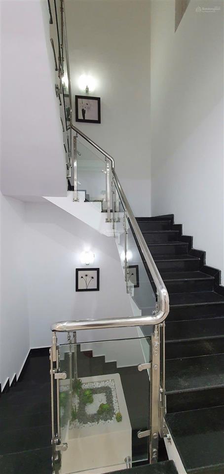 Sang hợp đồng cọc 2th thuê biệt thự mỹ giang  7x18m  3ngủ