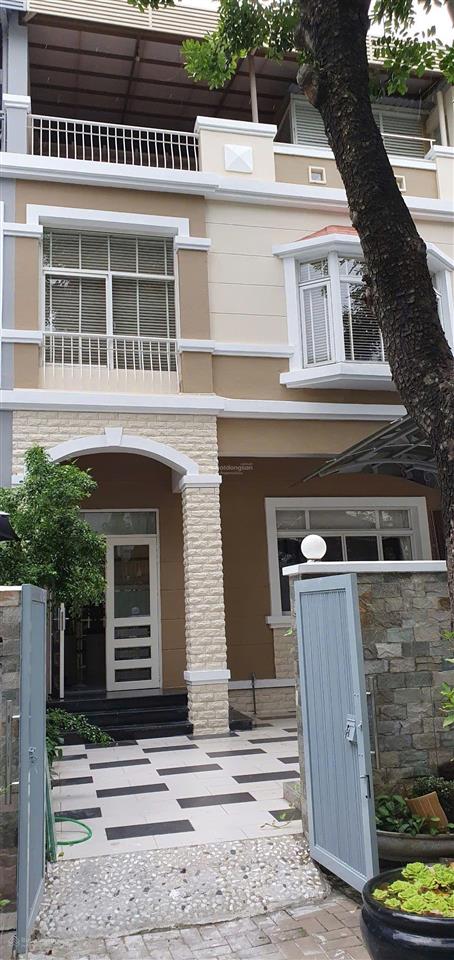 Sang hợp đồng cọc 2th thuê biệt thự mỹ giang  7x18m  3ngủ