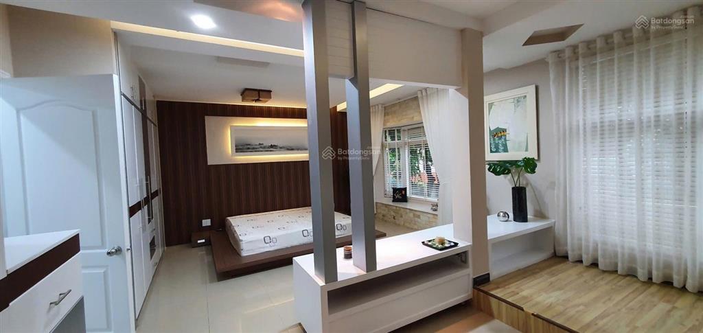Sang hợp đồng cọc 2th thuê biệt thự mỹ giang  7x18m  3ngủ