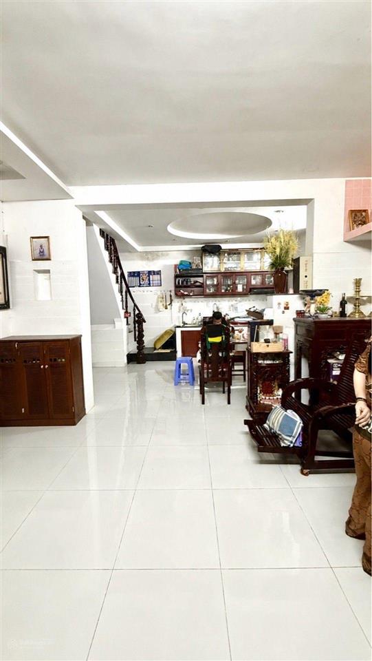 Khuôn đất khủng 256m2  sát phú mỹ hưng, q7  chia làm 4 căn  chỉ 60tr/m2