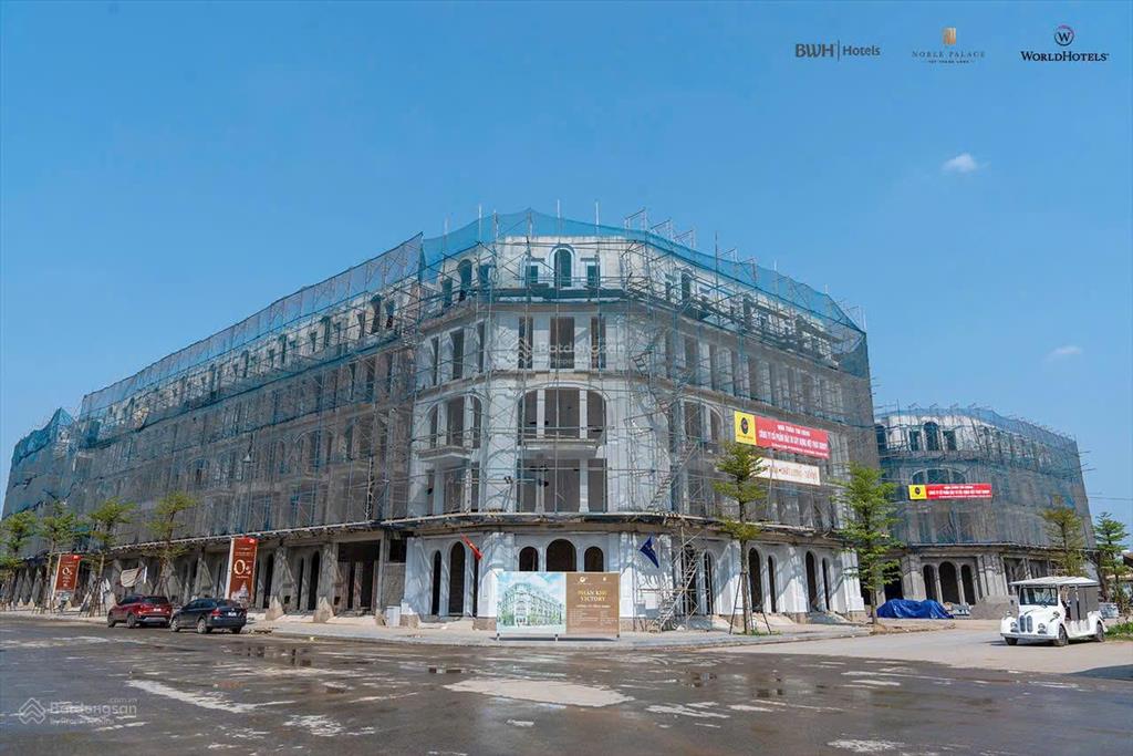 Bán căn shop trục chính v8 26 thuận tiện kinh doanh khai thác được luôn dự án noble tây thăng long