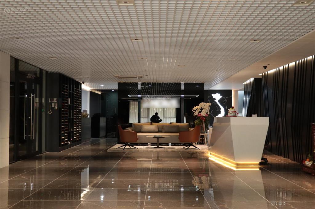 [siêu phẩm 778m2] cho thuê vp full nội thất cao cấp  mt bến vân đồn  có chia nhỏ diện tích