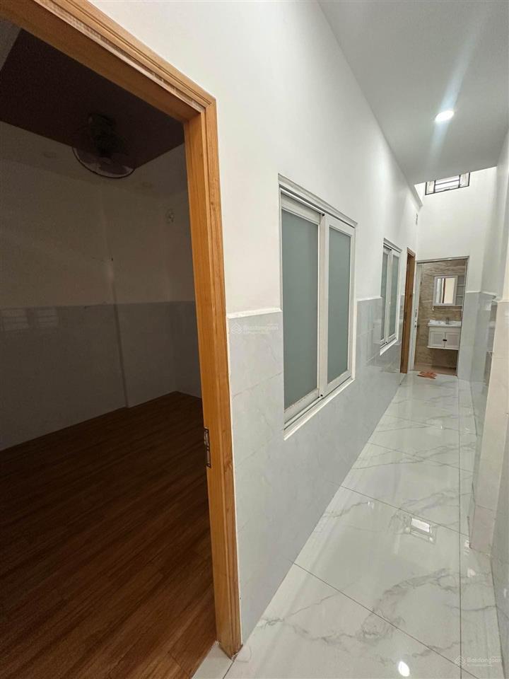 (rẻ  đẹp) bán nhà mới đẹp, hẻm xe tải lạc long quân bảy hiền, 4,4x15m, 9 tỷ