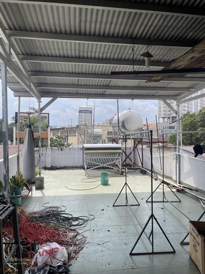 (cực rẻ) bán nhà 4.3x20m, 3 tầng, ngay khu bàu cát, chỉ nhỉnh 6 tỷ