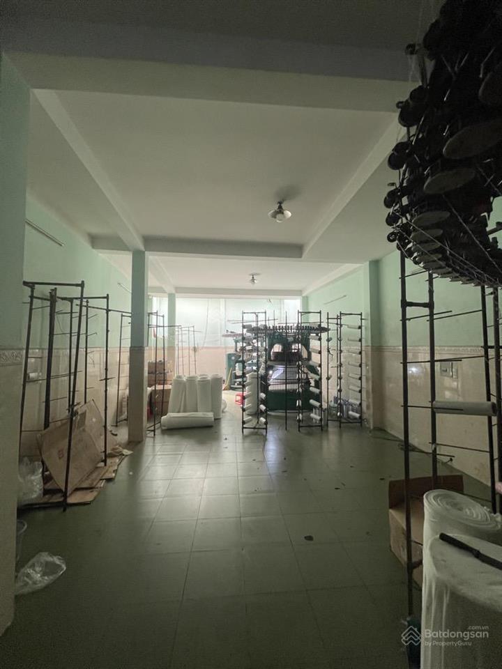 (cực rẻ) bán nhà 4.3x20m, 3 tầng, ngay khu bàu cát, chỉ nhỉnh 6 tỷ