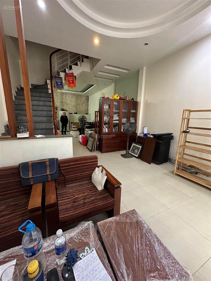 Khu đô thị mễ trì , mặt tiền 4,7m , ô tô vào đỗ tránh thoải mái