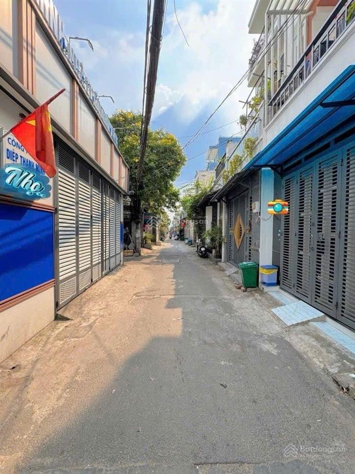 Nhà mới đẹp ngay gò xoài  lô tư đường nhựa ôtô thông