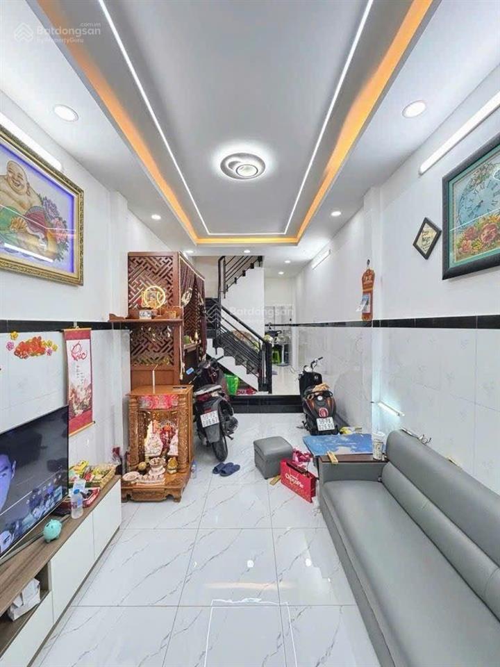 Nhà mới đẹp ngay gò xoài  lô tư đường nhựa ôtô thông