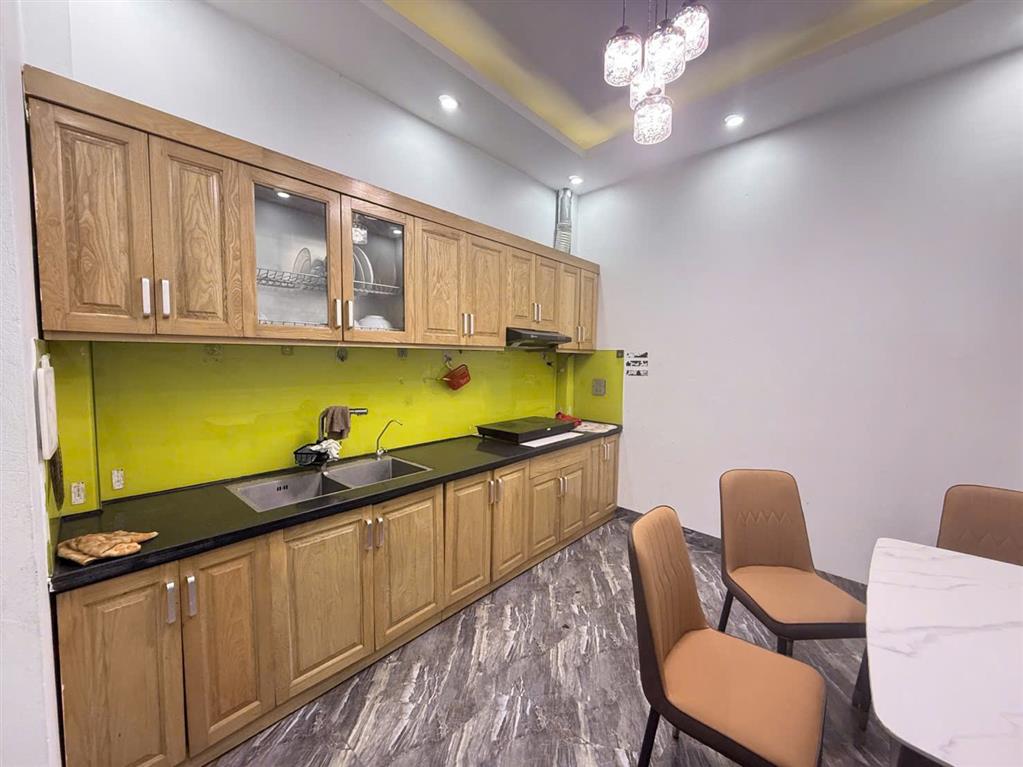 BÁN NHÀ THẠCH BÀN LONG BIÊN 40M2 5 TẦNG GẦN PHỐ GIÁ NHỈNH 7 TỶ