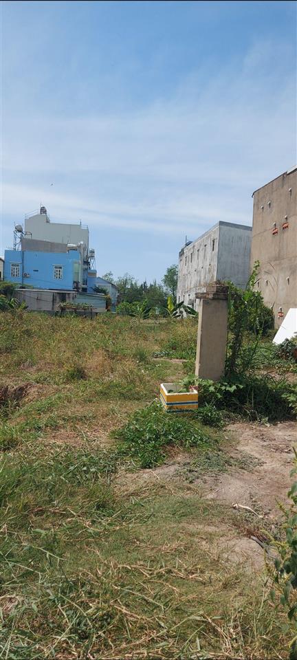 Đất đẹp trắc địa.mt lớn phù hơp.kinh doanh đa ngành .chdv gần 3 trường đại học.nhu cầu thuê cao.