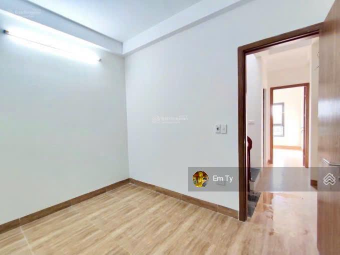 Chính chủ nhờ em ty bán căn nhà hà trì3 thoáng cực hiếmngõ nông thoáng sángdt 35mgiá 6 tỷ 2